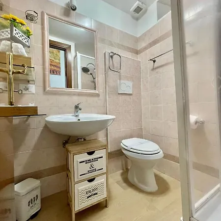 A.d Vatican House Apartment