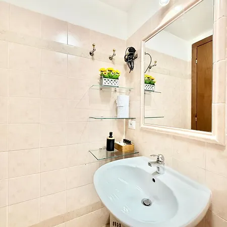 A.d Vatican House Apartman